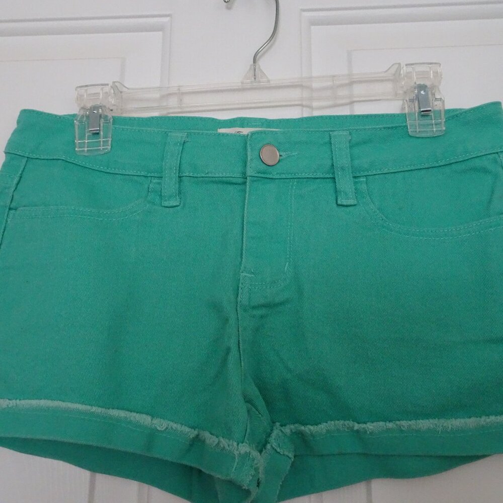 Forever 21 Women's Size 28 Green Cotton Shorts Low Rise Front Zip